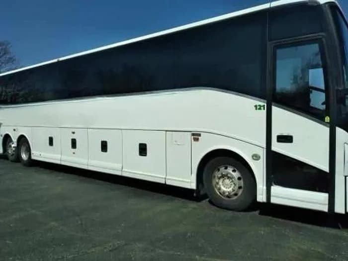 2014 Van hool C2045 Coach - Image 1