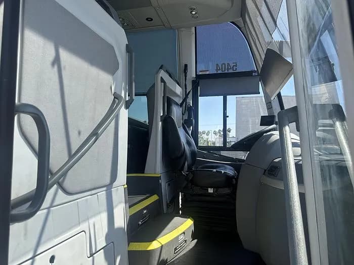 2023 Volvo 9700 Coach - Image 9