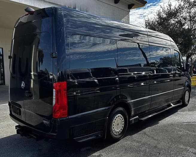2022 Mercedes benz Sprinter 2500 Limo Bus - Image 13