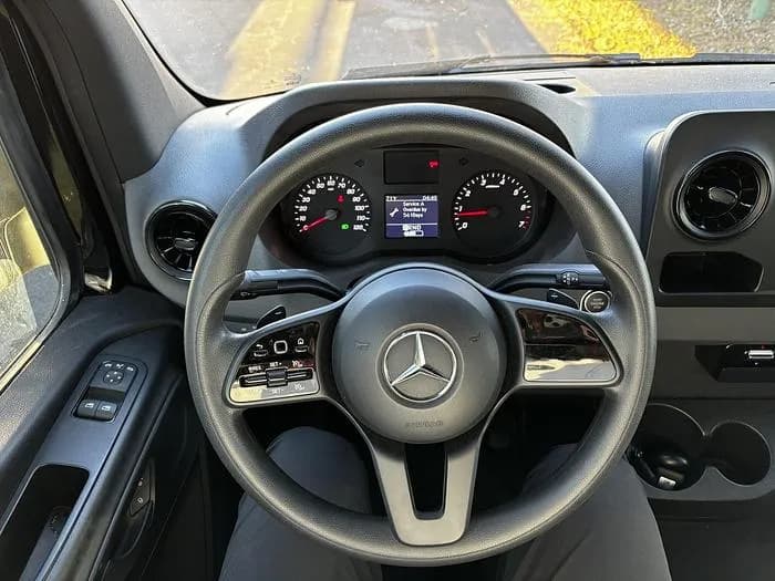 2022 Mercedes benz Sprinter 2500 Limo Bus - Image 15
