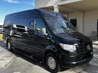 2022 Mercedes-Benz Sprinter 2500 bus