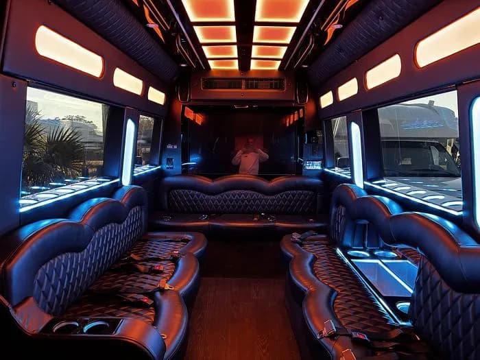 2022 Mercedes benz Sprinter 2500 Limo Bus - Image 9