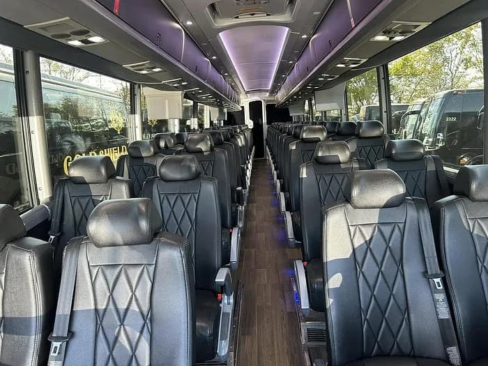 2020 Mci J4500 Coach - Image 13