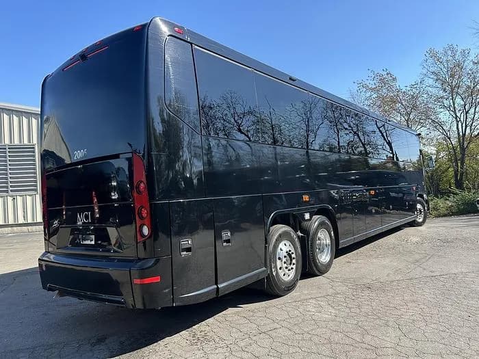2020 Mci J4500 Coach - Image 10