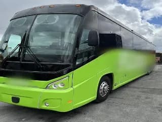 2019 Motor Coach Industries J4500 ADA bus