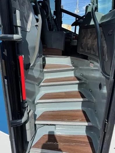 2018 Van hool CX45 Coach - Image 5