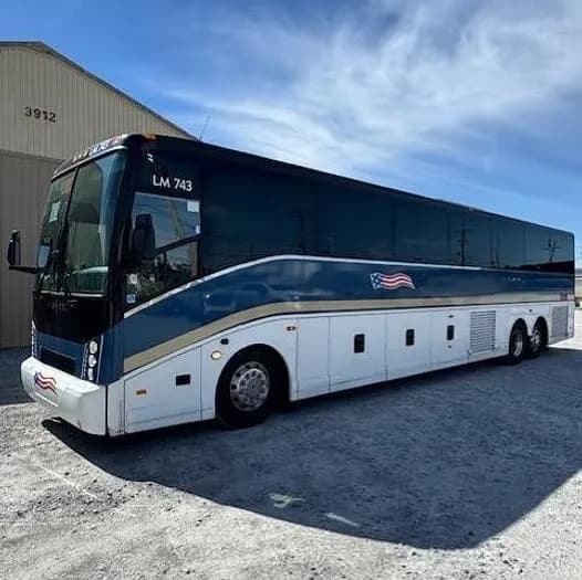 2018 Van hool CX45 Coach - Image 3
