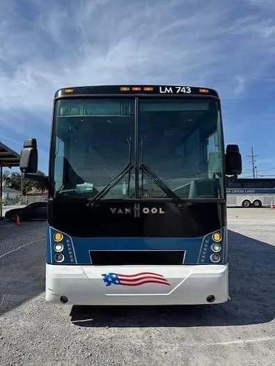 2018 Van hool CX45 Coach - Image 2
