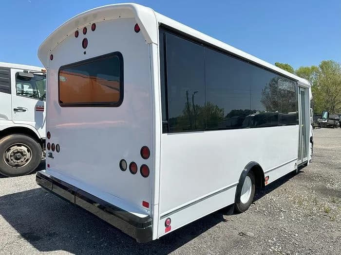 2019 Champion E450 Cutaway - Image 8