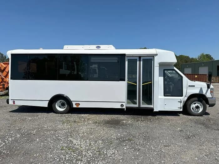 2019 Champion E450 Cutaway - Image 6