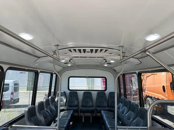 2019 Champion E450 Cutaway - Image 10