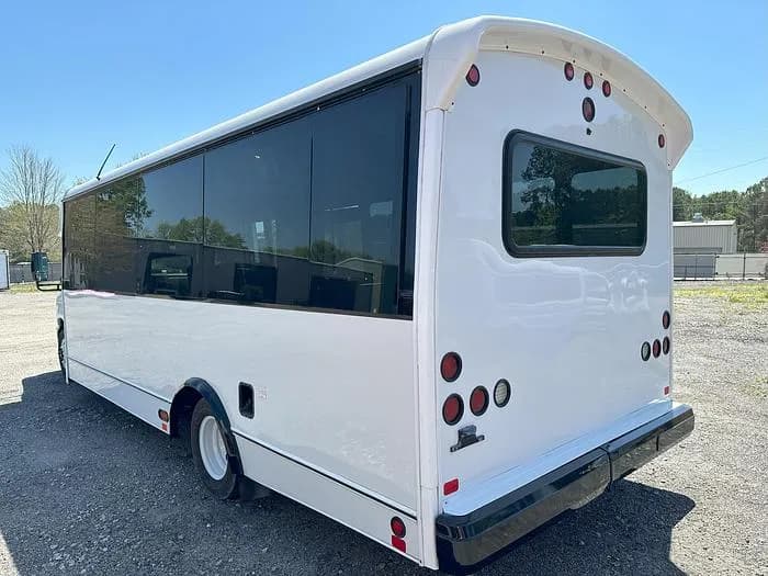 2019 Champion E450 Cutaway - Image 7