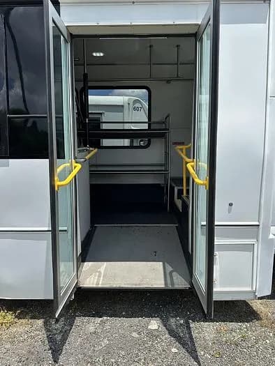 2019 Champion F550 Cutaway - Image 3