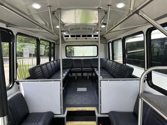 2019 Champion F550 Cutaway - Image 5