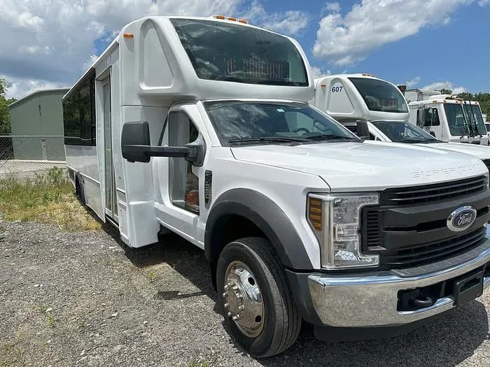 2019 Champion F550 Cutaway - Image 14