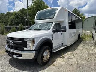 2019 Champion F550 bus