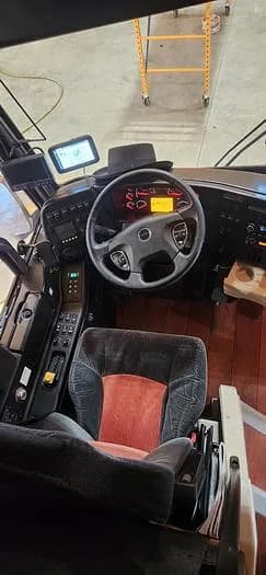 2015 Prevost H3-45 Coach - Image 7
