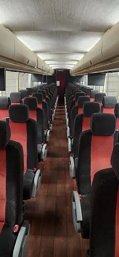 2015 Prevost H3-45 Coach - Image 6