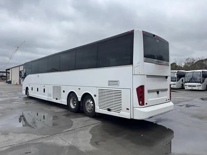 2018 Van hool CX45 ADA Coach - Image 2