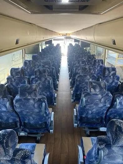 2016 Prevost H3-45 Coach - Image 9