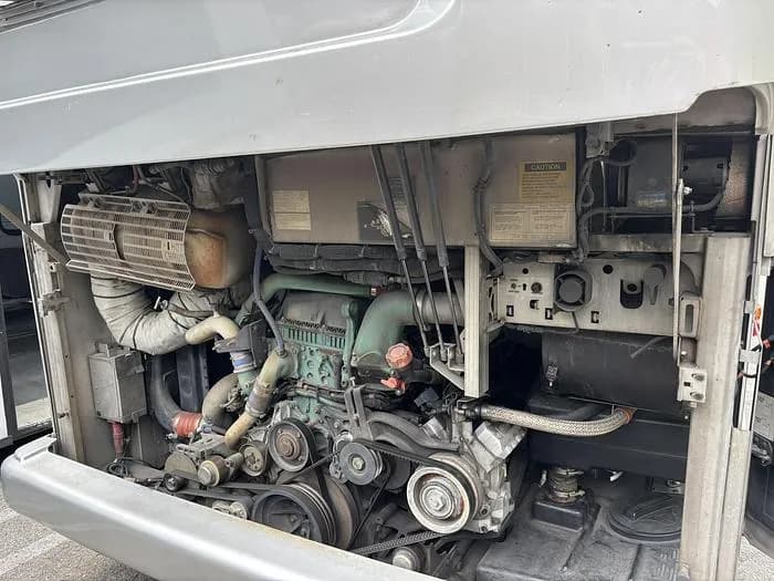 2016 Prevost H3-45 Coach - Image 12