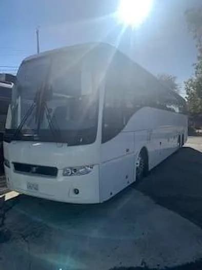 2018 Volvo 9700 Coach - Image 3