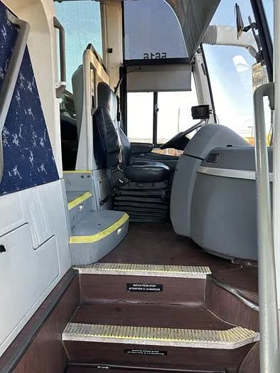 2015 Volvo 9700 Coach - Image 7