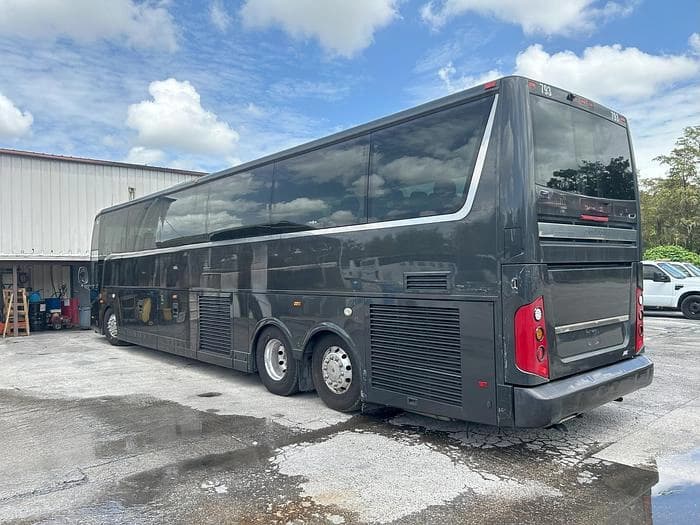 2015 Van hool TX45 Coach - Image 3