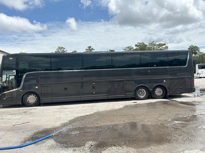 2015 Van hool TX45 Coach - Image 7