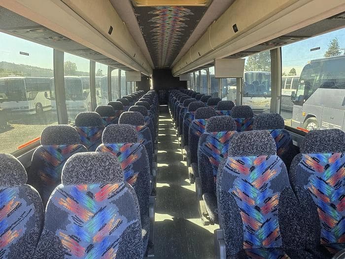 2001 Prevost XLII Coach - Image 5
