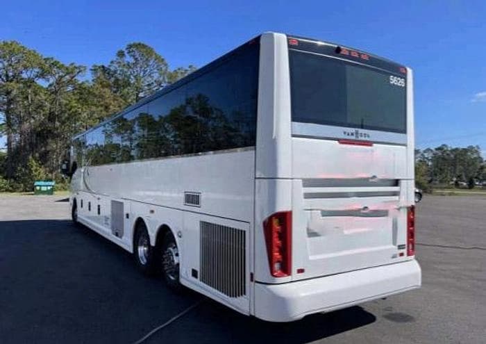 2023 Van hool CX45 Coach - Image 4