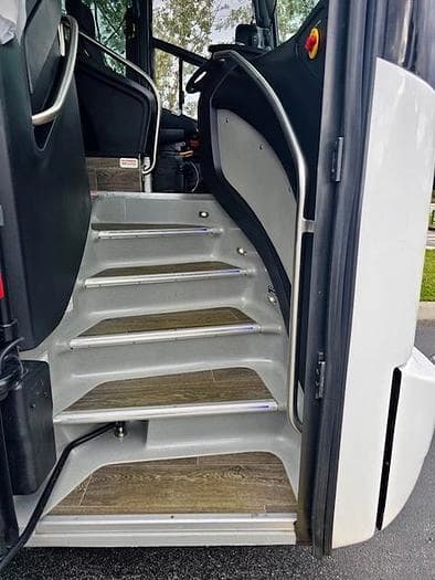 2023 Van hool CX45 Coach - Image 15