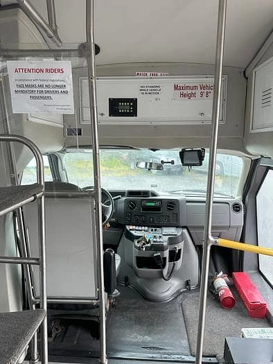 2016 Champion E450 Shuttle Bus - Image 9