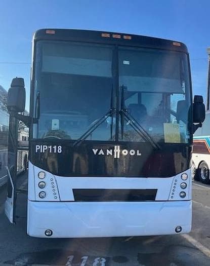 2017 Van hool CX45 Coach - Image 2