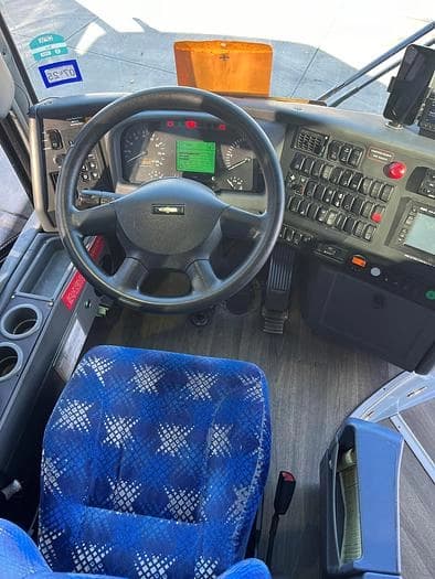2017 Van hool CX45 Coach - Image 4