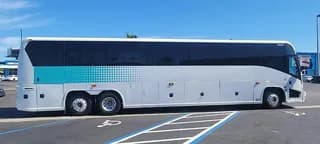 2008 Motor Coach Industries J4500 ADA bus
