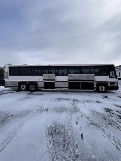1994 Mci 102DL3SS Coach - Image 8