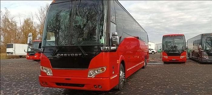 2017 Prevost H3-45 Coach - Image 1