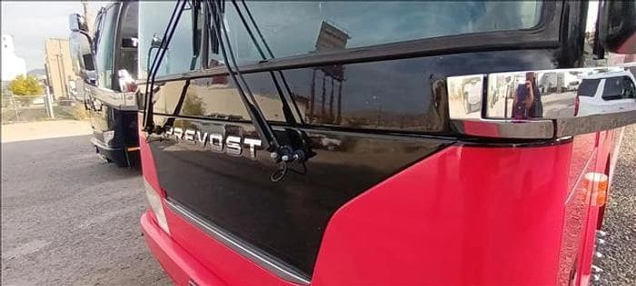 2017 Prevost H3-45 Coach - Image 4