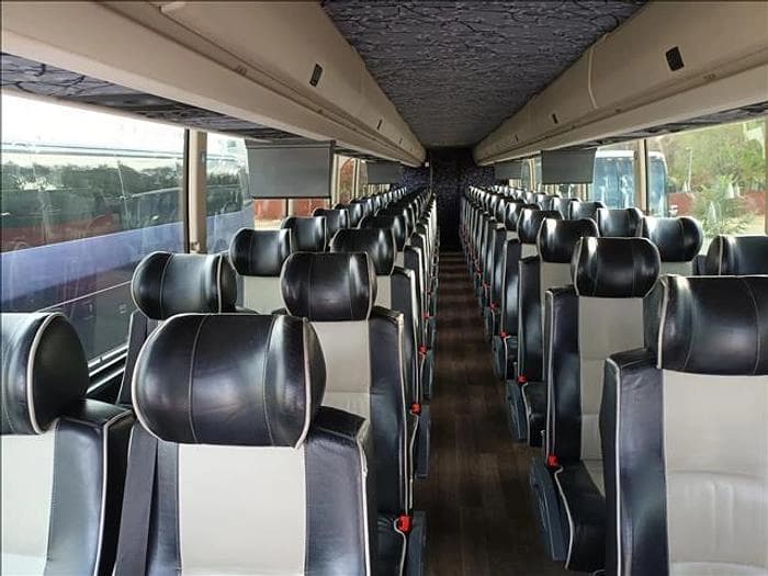 2017 Prevost H3-45 Coach - Image 7
