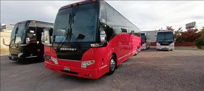 2017 Prevost H3-45 Coach - Image 1