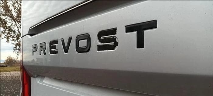 2017 Prevost H3-45 Coach - Image 4