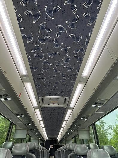 2016 Mci J4500 Coach - Image 11
