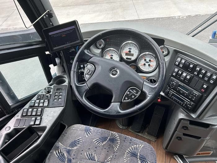 2016 Mci J4500 Coach - Image 6