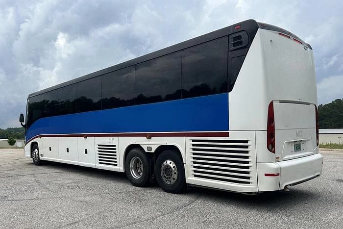 2016 Mci J4500 Coach - Image 7