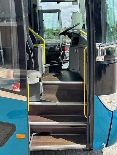 2018 Van hool TX45 Coach - Image 11