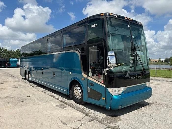 2018 Van hool TX45 Coach - Image 2