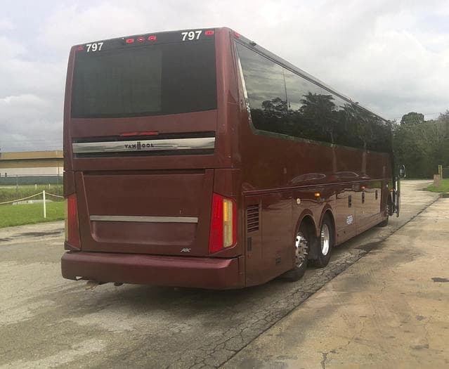2014 Van hool TX45 Coach - Image 2