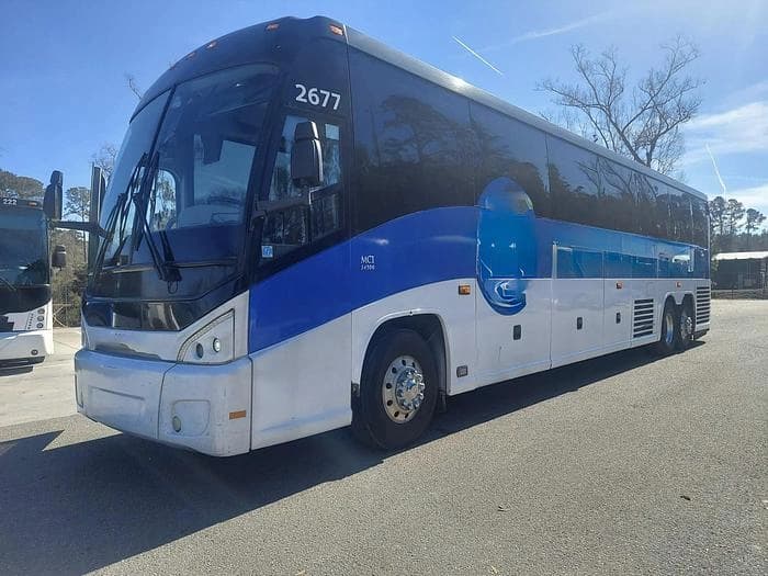 2012 Mci J4500 Coach - Image 9