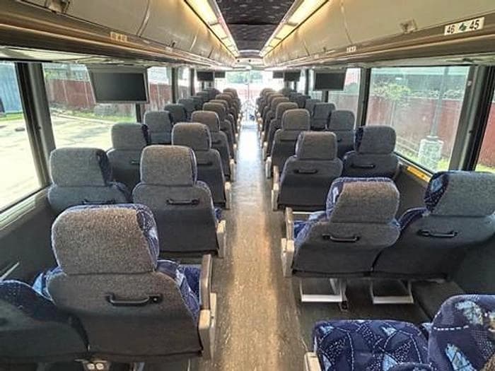 2004 Mci J4500 Coach - Image 6